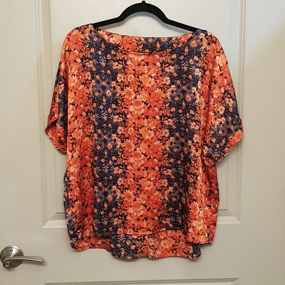 NWOT Forever 21 Dolman Sleeve Floral Blouse